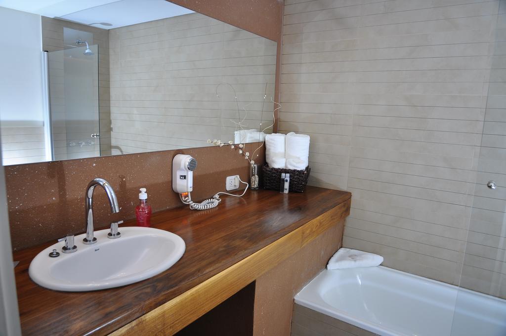 Herradura Hotel Suites Neuquén Екстериор снимка