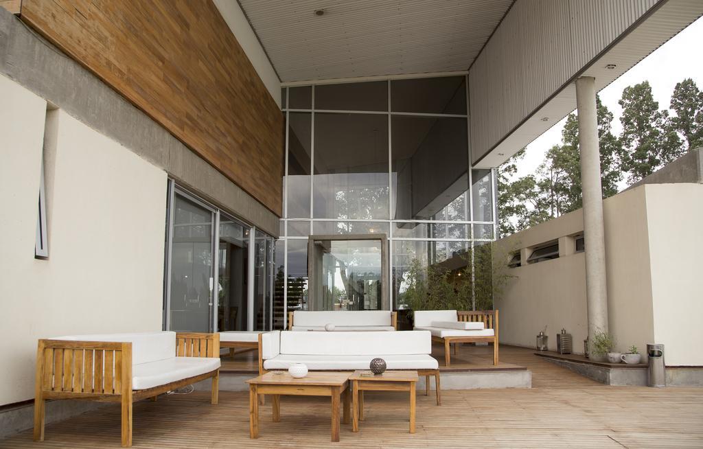 Herradura Hotel Suites Neuquén Екстериор снимка