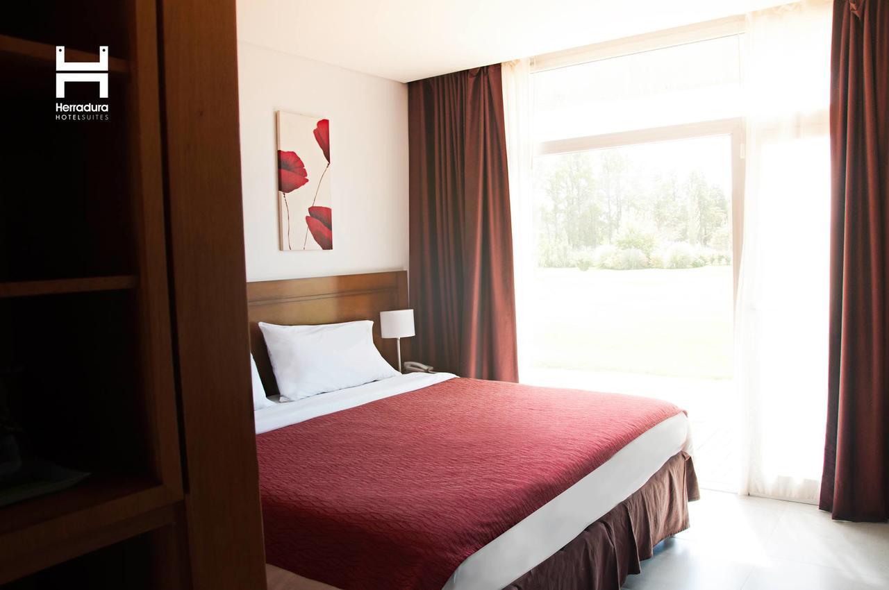 Herradura Hotel Suites Neuquén Екстериор снимка