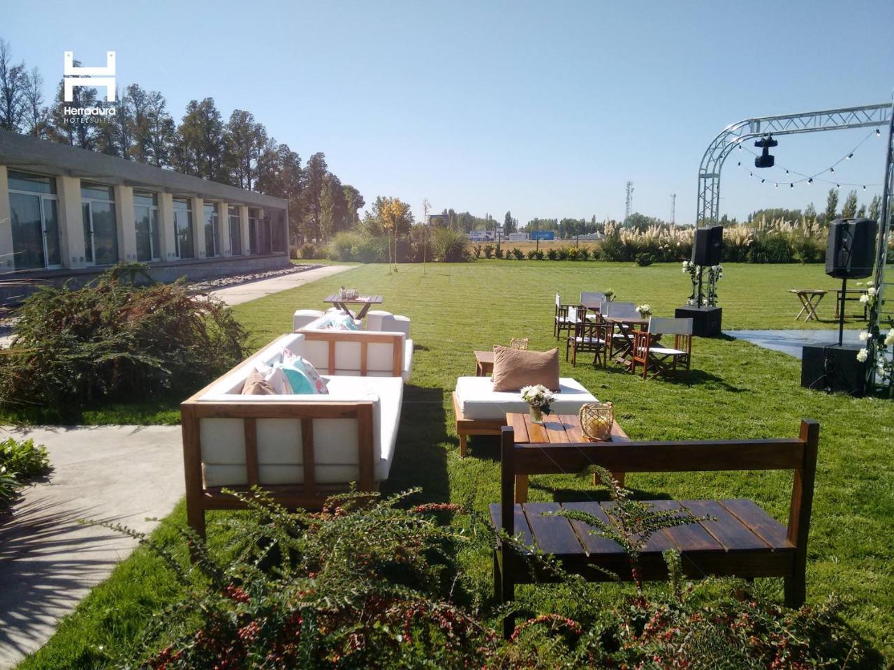 Herradura Hotel Suites Neuquén Екстериор снимка