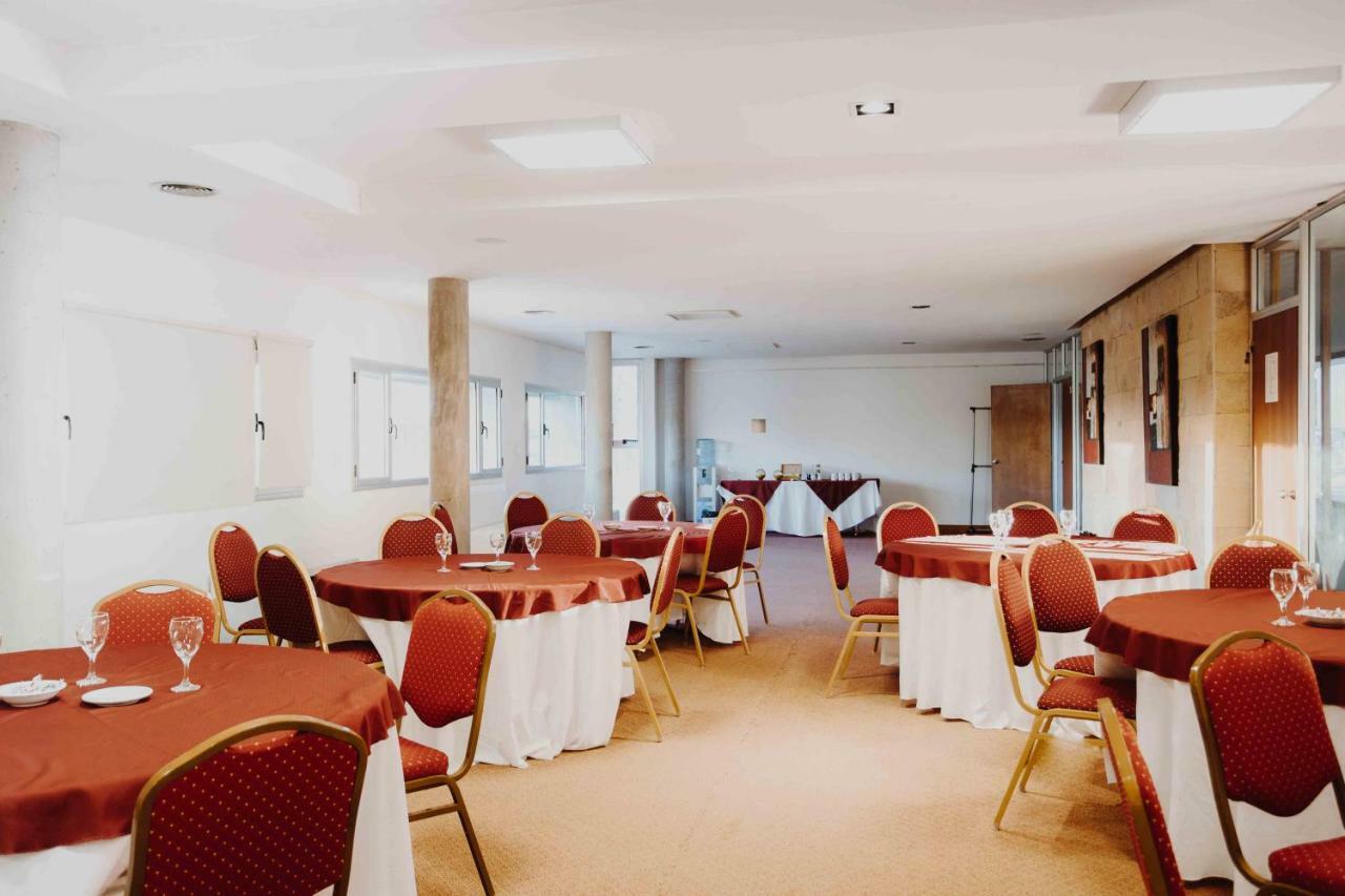 Herradura Hotel Suites Neuquén Екстериор снимка