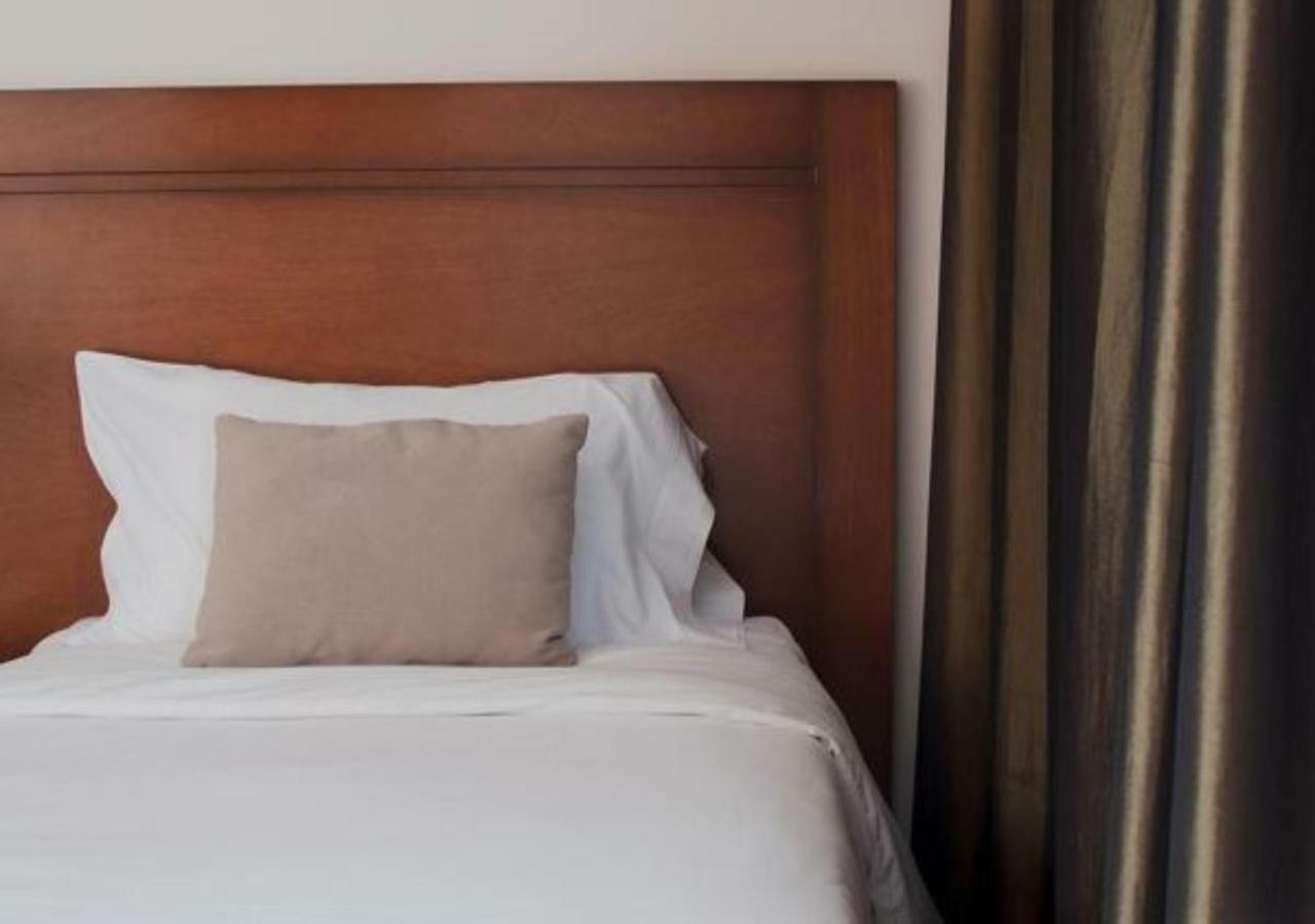 Herradura Hotel Suites Neuquén Екстериор снимка